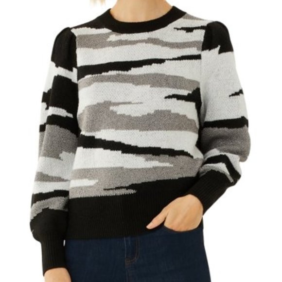 NWT Scoop NYC Camouflage Gray and Black Crewneck Sweater Small - Picture 2 of 16